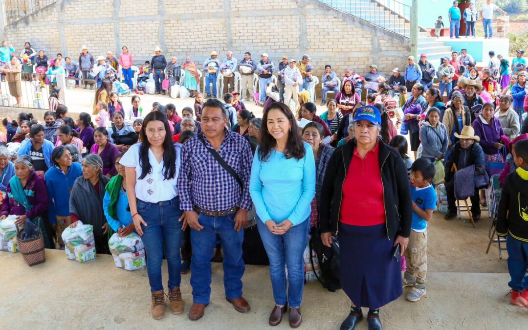 Continúa DIF Oaxaca con la entrega directa de dotaciones alimentarias a familias de los Valles Centrales