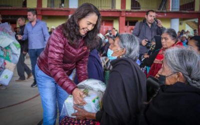 Entrega DIF Oaxaca dotaciones alimentarias a las familias de la Sierra Flores Magón