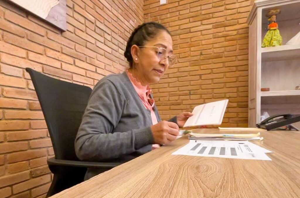 Celebra Irma Bolaños aprobación de reforma de ley para restringir a cargos públicos a deudores alimentarios