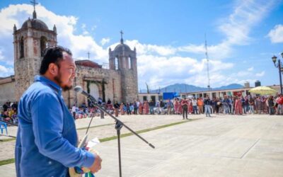 Entrega IEEPO apoyos para la transformación educativa en la zona Triqui y el distrito de Juxtlahuaca