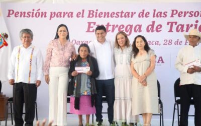 Refrendan Gobierno del Estado y Federal compromiso con personas adultas mayores