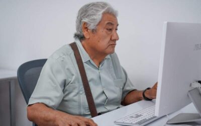 DIF Municipal en colaboración con el CECATI 68 y tiendas OXXO capacita a adultos mayores