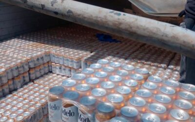 Asegura Fiscalía de Oaxaca tráiler con  cargamento de cervezas clonadas en el Istmo