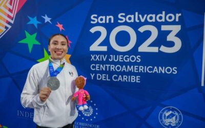 Karateca oaxaqueña Xhunashi Caballero aporta plata a México en Juegos Centroamericanos y del Caribe