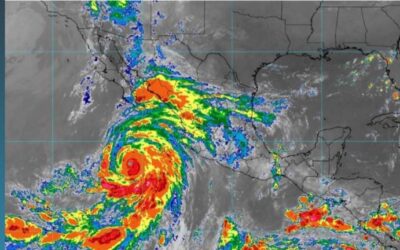 Huracán Hilary se intensifica a categoría 4 en costa del Pacífico mexicano