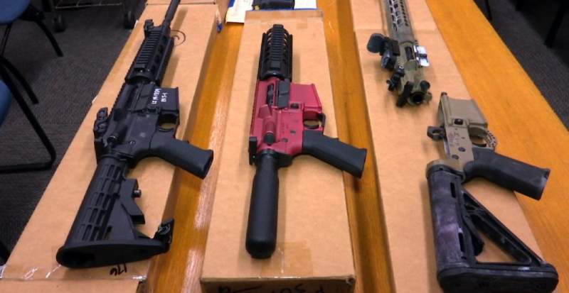 La Suprema Corte de EU reinstala temporalmente la regulación de Biden contra las armas de fabricación casera