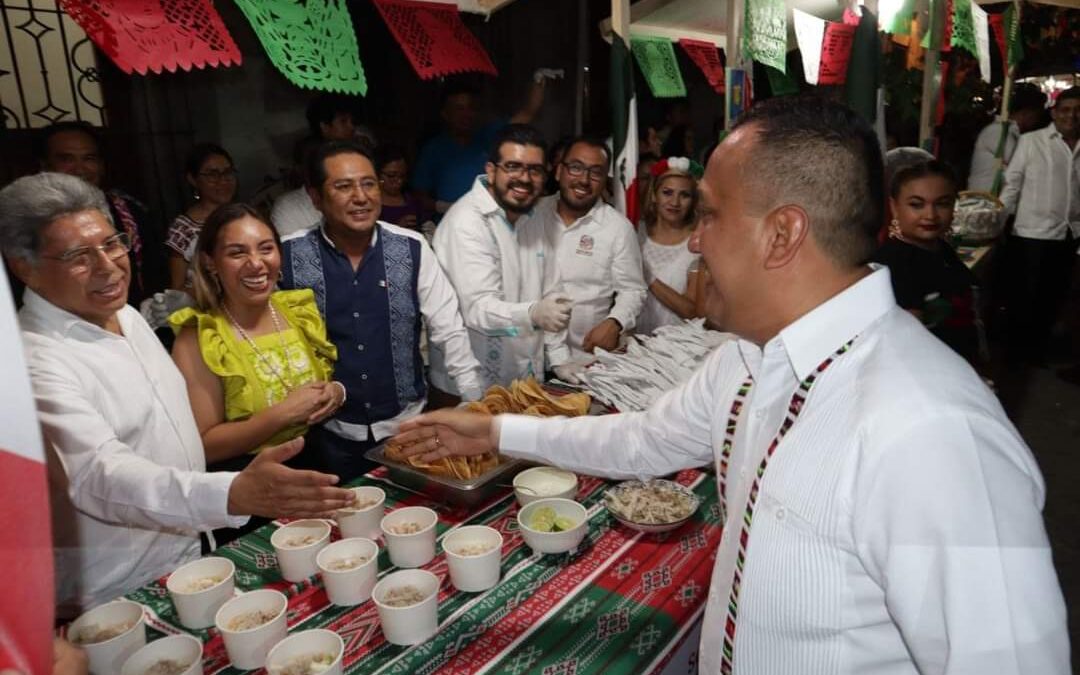 Celebra Nino Morales, unidad mostrada por el pueblo de Oaxaca, en Fiestas Patrias