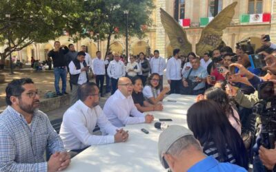 Convoca Gobierno de Oaxaca al diálogo público a extrabajadores del IEBO; estos rechazan ofrecimiento