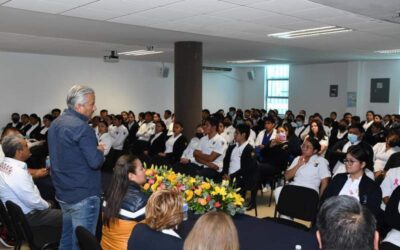Estudiantes de enfermería UABJO realizan 1er. Congreso sobre Medicina Crítica