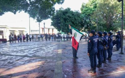 Municipio capitalino conmemora el CCXI aniversario de la toma de la Ciudad de Oaxaca.