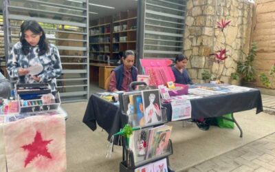 Invita la Escuela de Artes Plásticas UABJO a su 1era. Feria del Libro de Arte