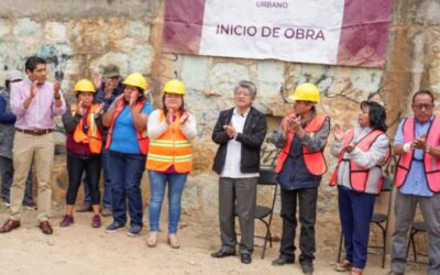 Reconocen vecinos de la colonia 7 regiones atención a una demanda histórica