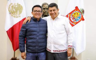 Recibe el gobernador Salomón Jara a Juan Marcelino en la Casa de los Oaxaqueños