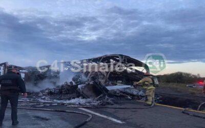 Tragedia en Sinaloa: impacto de autobús de pasajeros con tráiler deja al menos 22 muertos