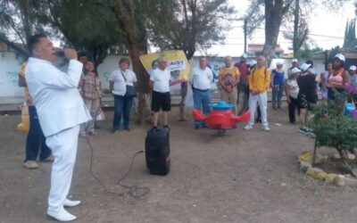 Jaime Larrazábal Bretón, candidato del PRD a la presidencia municipal de Oaxaca de Juárez festeja a las mamás de Viguera
