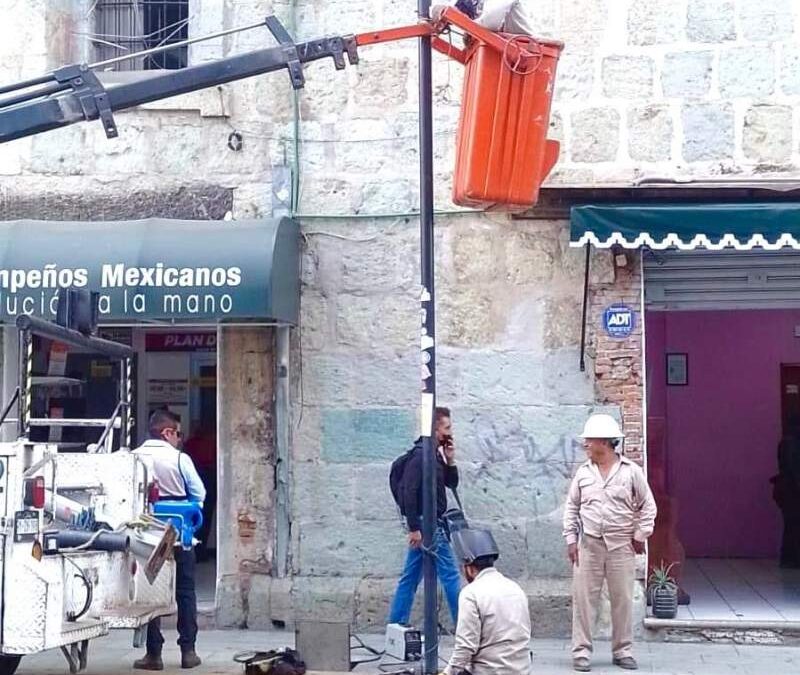 Rehabilita Ayuntamiento daños ocasionados a luminarias del Centro Histórico