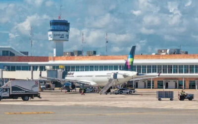 Aeropuerto de Cancún activa protocolos de protección civil por huracán Beryl