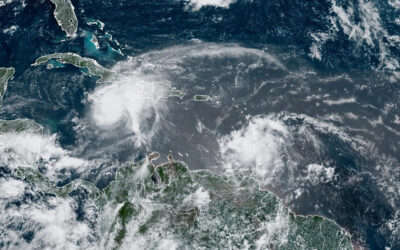 “Beryl” podría tocar tierra en México hoy en la noche como huracán categoría 2 con vientos de 154 km/h y rachas de 177 km/h, prevé el SMN