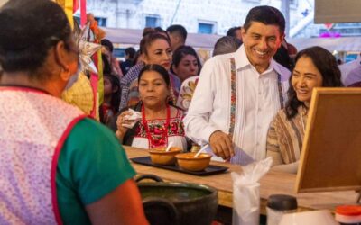 Comparten comunidades oaxaqueñas su magia culinaria en Tianguis Gastronómico “Desde mis raíces con sus sabores”