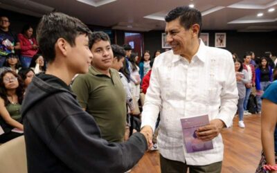 Fomenta Gobierno de Oaxaca la lectura en jóvenes estudiantes