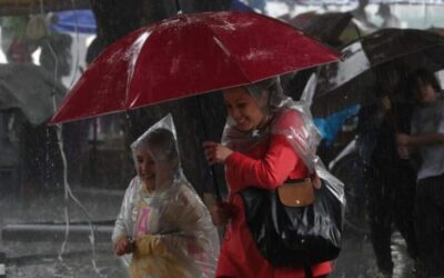 Onda tropical 10 afectará a varios estados con fuertes lluvias