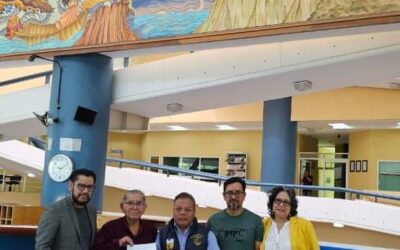 Recibe la Biblioteca General Universitaria a través de su director licenciado Porfirio Hernández Hernández una donación de libros