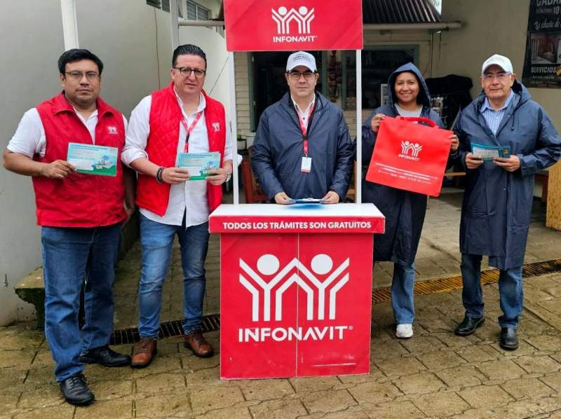 Infonavit lleva sus brigadas de promoción  y servicio a Puerto Escondido