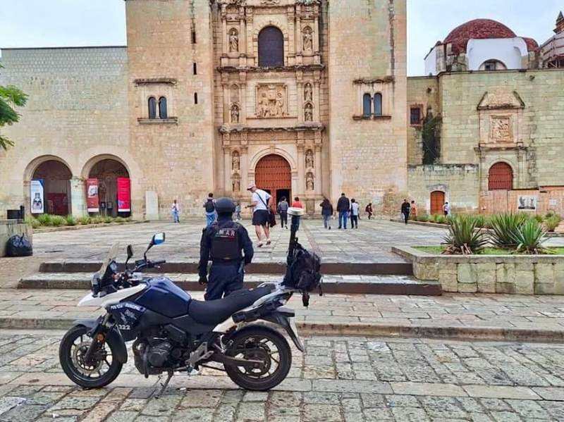 Mantiene Policía de Oaxaca de Juárez proximidad social mediante operativos de disuasión y prevención