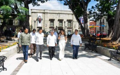 Inaugura Ayuntamiento rehabilitación de la Alameda de León