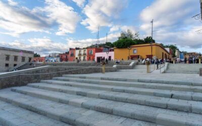 Inaugura Martínez Neri emblemáticas escalinatas de la Plaza de la Danza