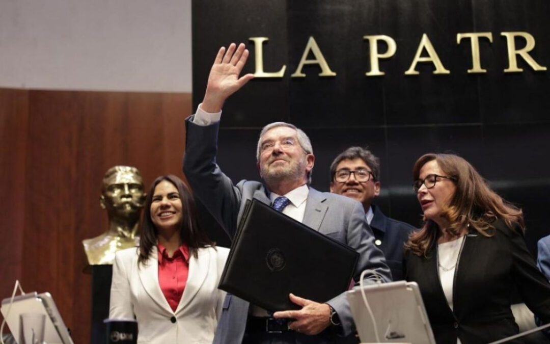 Senado ratifica a Juan Ramón de la Fuente como canciller