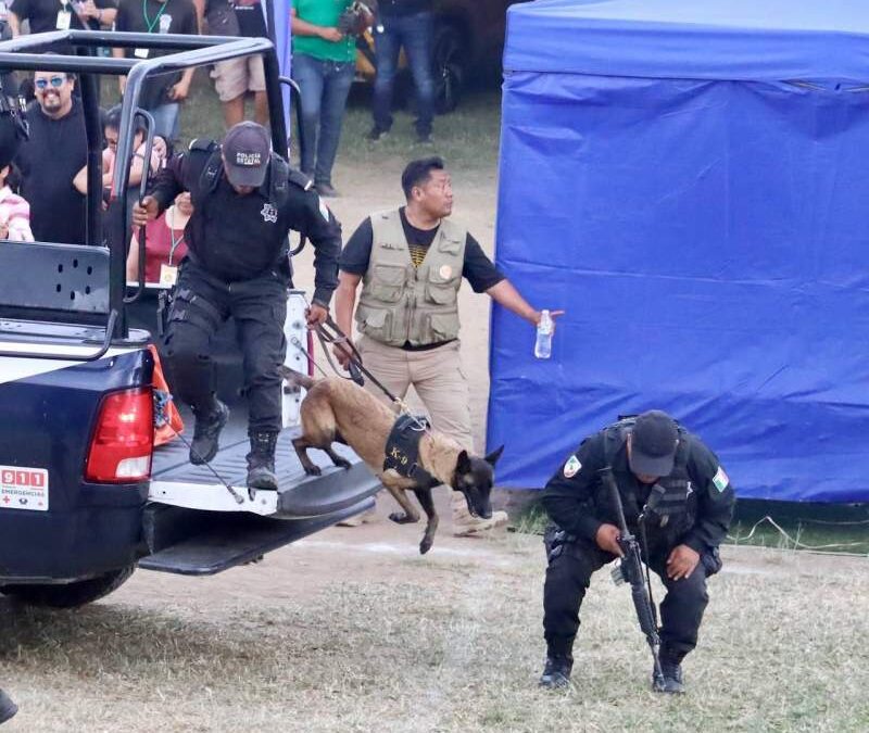 Con honores SSPC reconoce trabajo de agentes caninos de la Policía Estatal en retiro