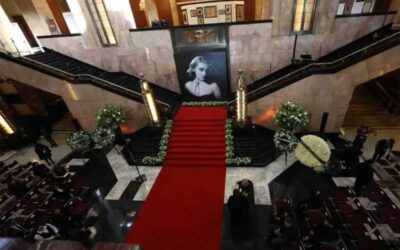 Rinden homenaje de cuerpo presente a Silvia Pinal en Bellas Artes