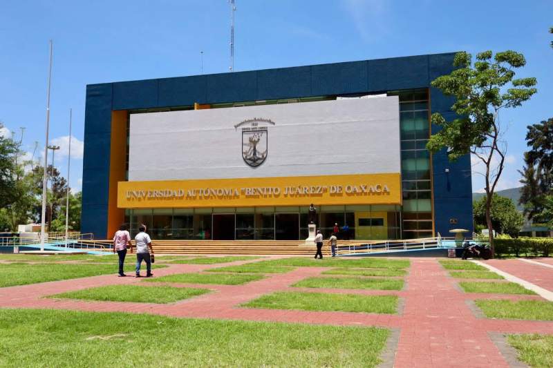 26 mil estudiantes de la UABJO inician hoy vacaciones de fin de año