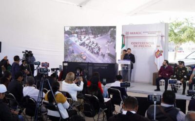 Firma Ray Chagoya convenio de Despliegue de Seguridad y Atención a las Causas de la Zona Metropolitana de Oaxaca