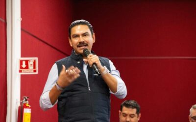 Ray Chagoya comparte visión de trabajo con el sector empresarial de Oaxaca de Juárez