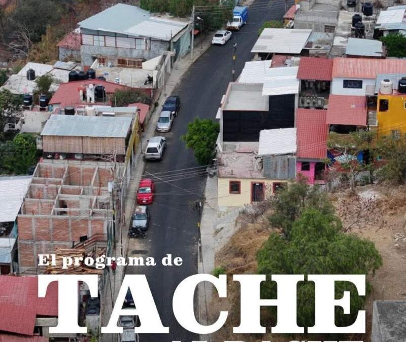 Cuadrillas de “Tache al Bache” realizan trabajos para mejorar las vialidades de Oaxaca de Juárez