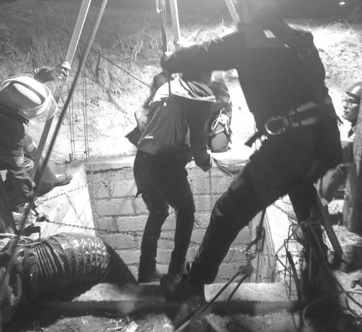 Gases tóxicos y sumersión en agua causaron muerte de 6 personas en pozo de Tezoatlán: Protección Civil