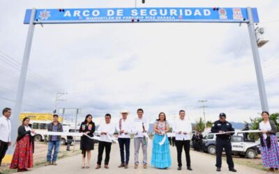 Inaugura Salomón Jara arco de seguridad en Miahuatlán de Porfirio Díaz
