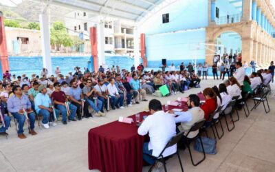 Inaugura Salomón Jara techado municipal en San Agustín Atenango; cumple compromiso
