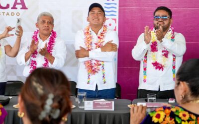Abrazan istmeños a su paisano Nino Morales, en su visita por la región