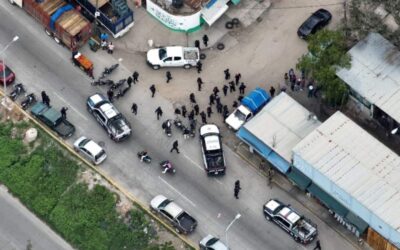 Despliega FGEO y Mando Metropolitano operativo para restablecer el orden e iniciar investigaciones luego de agresión realizada por grupo de choque en la Central de Abasto