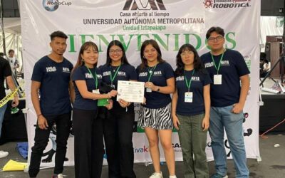 Estudiantes UABJO diseñan robot para recolectar deshechos en playas