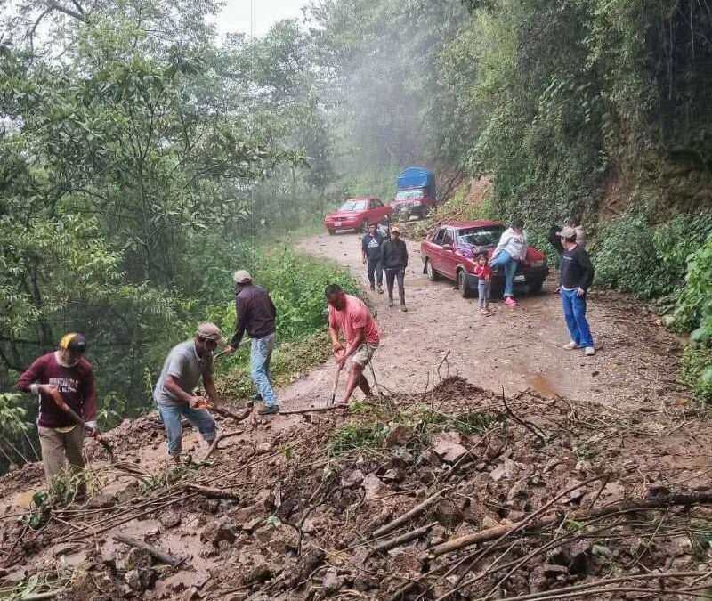 San Vicente Yogondoy solicita apoyo ante afectaciones por huracán Erick; comunidad continúa incomunicada