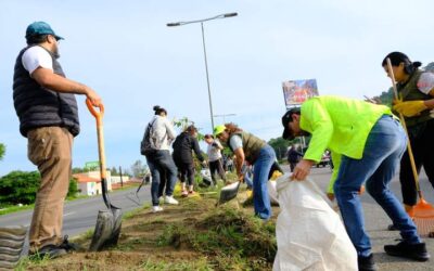Con Tequio vecinal luce nuevo rostro la agencia de Santa Rosa