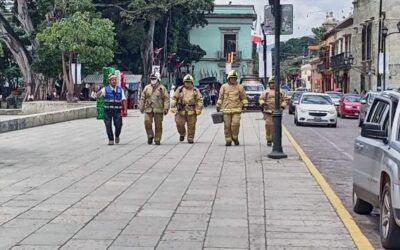 Atiende Protección Civil de Oaxaca de Juárez, fuga de gas en Casa Parroquial de la calle Independencia.
