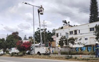 Municipio de Oaxaca de Juárez mejora servicios vecinales para una ciudad más iluminada y segura