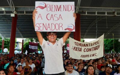 Recibe Nino Morales, cariño y apoyo de sus paisanos istmeños