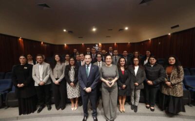 Diálogo cercano con empleadores, necesario para construir un país más próspero: Kenia López Rabadán