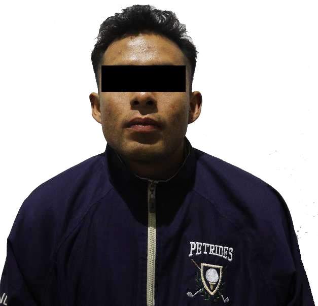 policia-municipal-detiene-a-dos-personas-al-conducir-una-motocicleta-con-reporte-de-robo